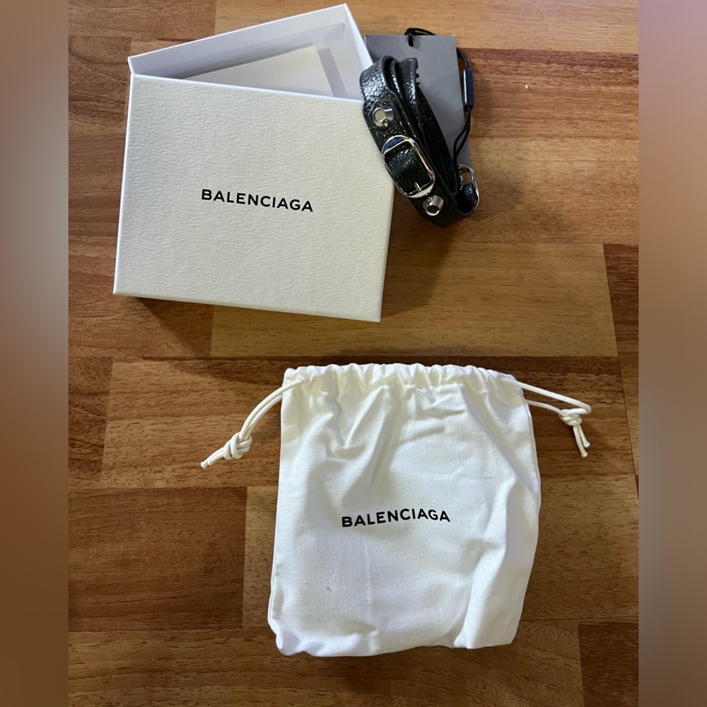 New Balenciaga Gray Silver Studded Leather Wrap Bracelet size Medium